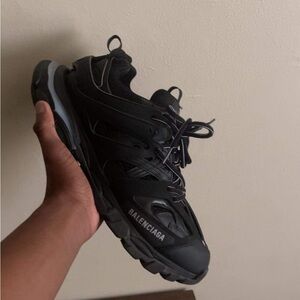 Balenciagas track led